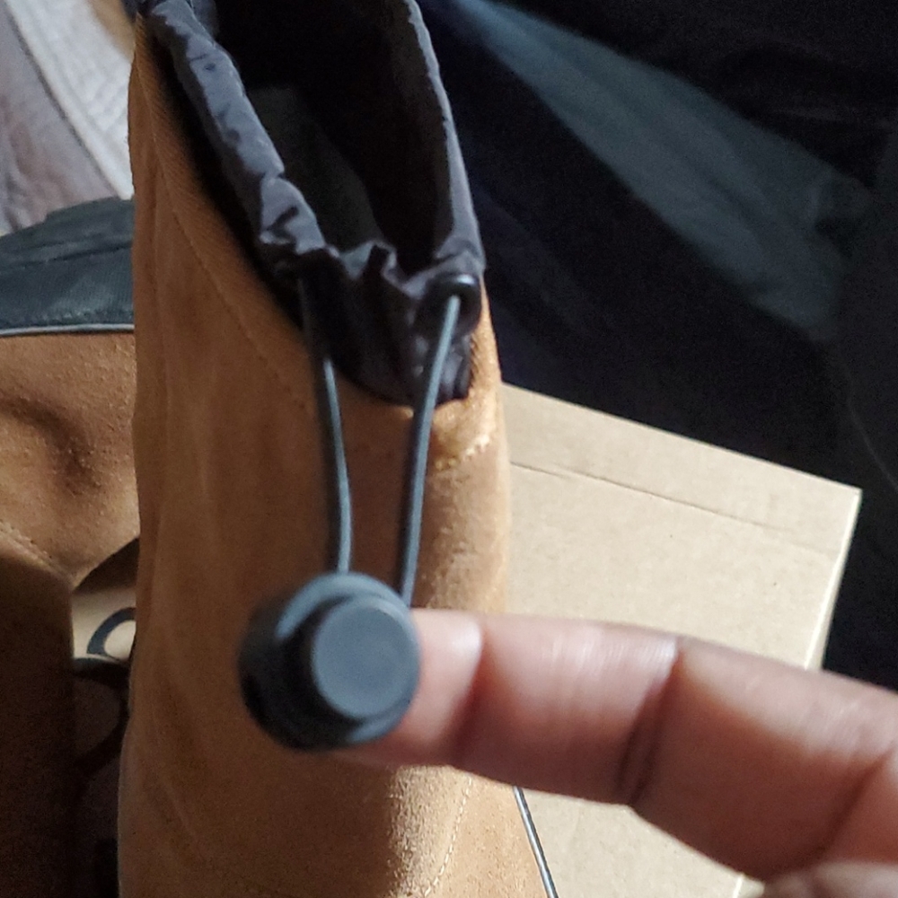 Boot - Picture 3 of 5